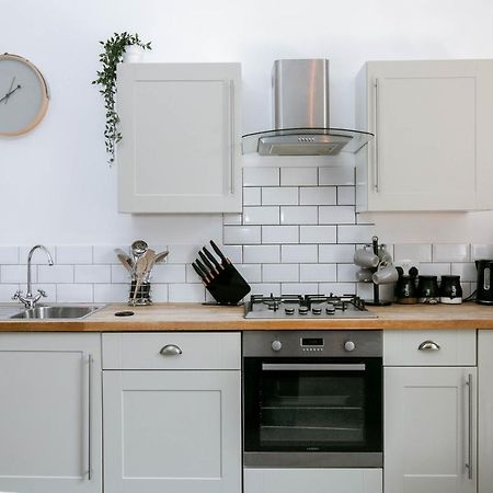Peaceful Apartment - Dedicated Free Parking - Walk To Centre, Uni, Hosp - Business And Leisure - Contact For Long Stays Exeter Eksteriør bilde