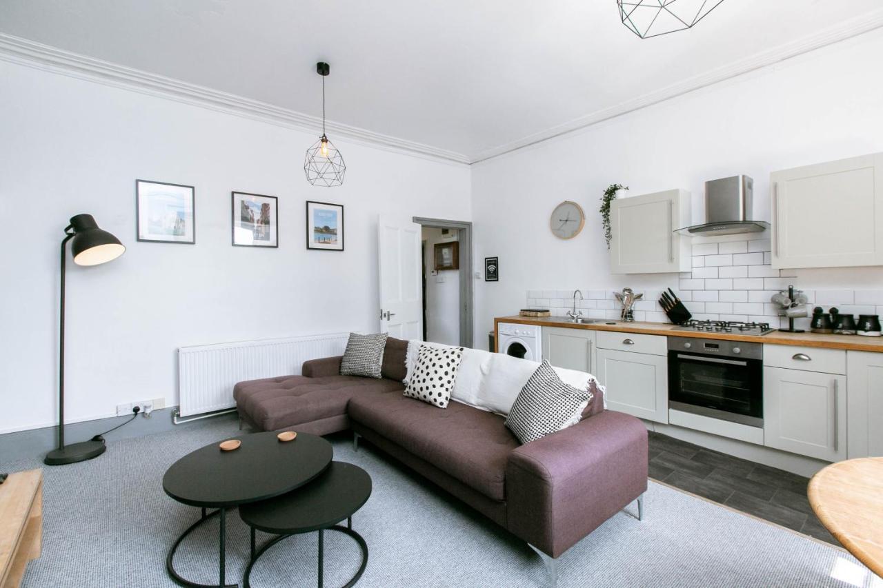 Peaceful Apartment - Dedicated Free Parking - Walk To Centre, Uni, Hosp - Business And Leisure - Contact For Long Stays Exeter Eksteriør bilde
